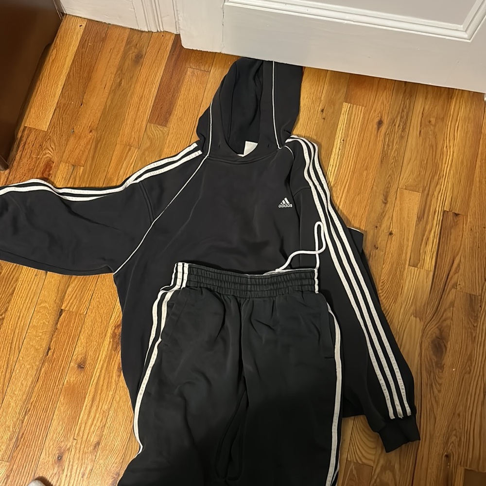 Mens adidas matching hoodie (XL) and joggers (M) BOTH WORN